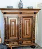 Grote Houten Kast met Snijwerk, Ophalen of Verzenden