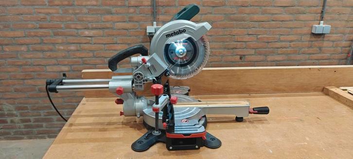 Metabo KGS 216 Afkortzaag - Topconditie!, Doe-het-zelf en Verbouw, Gereedschap | Zaagmachines, Gebruikt, Afkortzaag, 1200 watt of meer