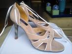 DKNY suède  damesschoen hoge hak zand maat 6.0, Beige, DKNY, Nieuw, Ophalen of Verzenden