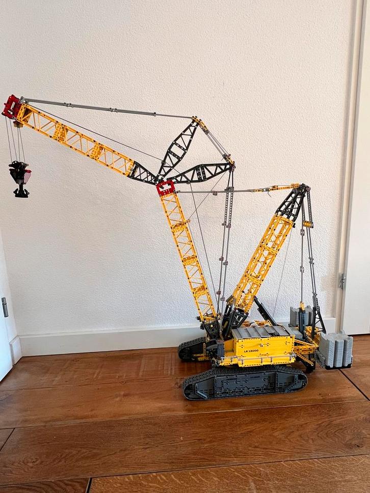 LEGO Technic 42146 Liebherr Rupsbandkraan LR 13000, Kinderen en Baby's, Speelgoed | Duplo en Lego, Zo goed als nieuw, Lego, Complete set