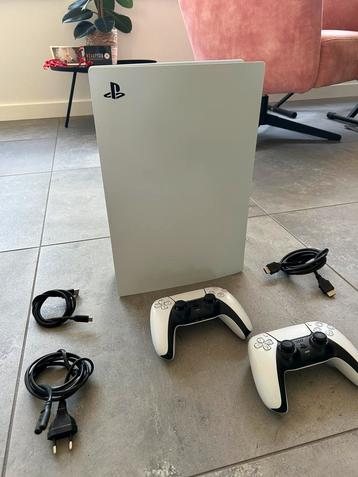 PS5 Disc Edition zo goed als nieuw! beschikbaar voor biedingen
