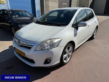 Toyota Auris 1.8 Full Hybrid Dynamic Business 2011 Navigatie beschikbaar voor biedingen