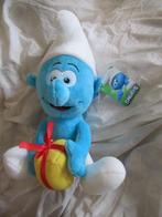SMURF knuffel die CADEAU vasthoudt, nieuw met kaartje, Verzamelen, Smurfen, Ophalen of Verzenden, Nieuw, Overige Smurfen, Poppetje, Figuurtje of Knuffel