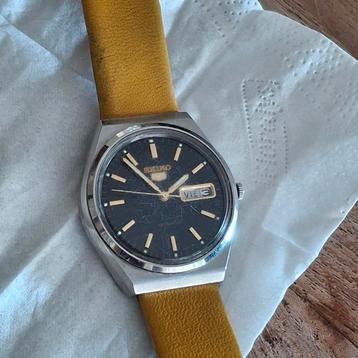 Oude SEIKO  datum en dag automatisch.  beschikbaar voor biedingen