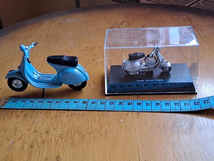 2 Vespa Modellen - Verzamelobjecten, Hobby en Vrije tijd, Modelbouw | Auto's en Voertuigen, Gebruikt, Overige typen, Groter dan 1:32