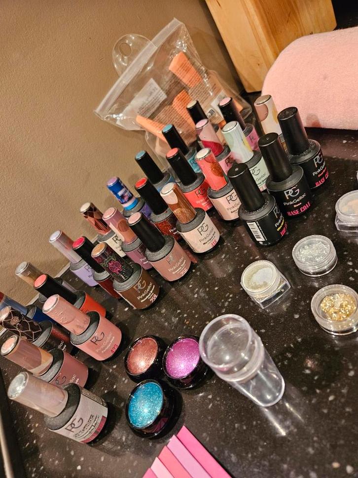 Grote Set Nagel Make-up, Sieraden, Tassen en Uiterlijk, Uiterlijk | Cosmetica en Make-up, Zo goed als nieuw, Make-up, Handen en Nagels