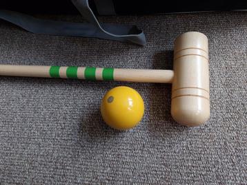 Croquet spel van hout beschikbaar voor biedingen