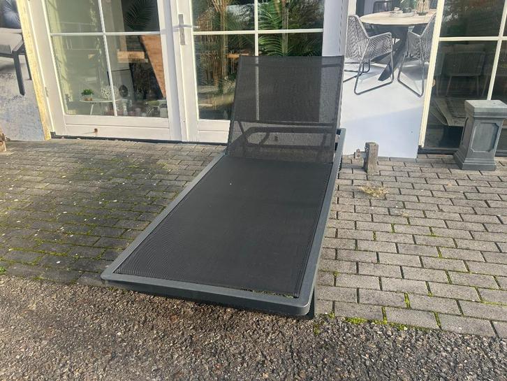 Ligbed black | Aluminium & Textileen, Tuin en Terras, Ligbedden, Gebruikt, Aluminium, Verstelbaar, Ophalen of Verzenden
