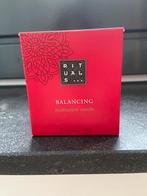 Rituals balancing mediation candle / geurkaars 140g, Huis en Inrichting, Woonaccessoires | Kandelaars en Kaarsen, Overige materialen