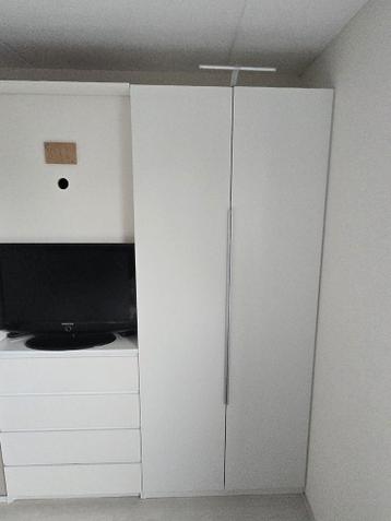 Ikea Pax Kasten en Malm Ladekast met Verlichting - afbeelding 5