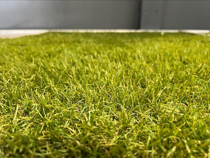 40m2 Nieuw Kunstgras! 30mm met Mosdraad! (4m x 10m) €400,-, Tuin en Terras, Gras en Kunstgras, Nieuw, Kunstgras, 20 m² of meer