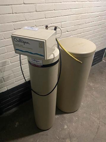 Zeer nette Culligan mark 920 waterontharder MOET NU WEG beschikbaar voor biedingen