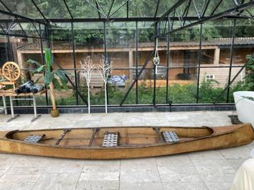 Houten Kano heeft de laatste 10 jaar als decoratie gestaan beschikbaar voor biedingen