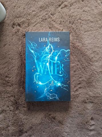 Lara riems - water beschikbaar voor biedingen