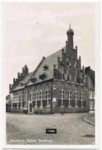 Doesburg (Gld), Gerestaureerd raadhuis ongelopen, Verzamelen, Ansichtkaarten | Nederland, Gelderland, Ongelopen, Verzenden