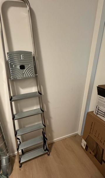Stevige Sencys 6-treeds trap - nieuw! beschikbaar voor biedingen