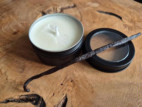 Sweet Vanilla Geurkaars, Huis en Inrichting, Woonaccessoires | Kandelaars en Kaarsen, Nieuw, Minder dan 25 cm, Overige materialen