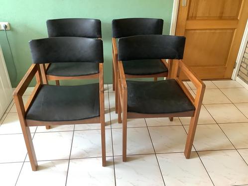 Retro Vintage stoelen, Huis en Inrichting, Stoelen, Zo goed als nieuw, Twee, Leer, Zwart, Ophalen of Verzenden