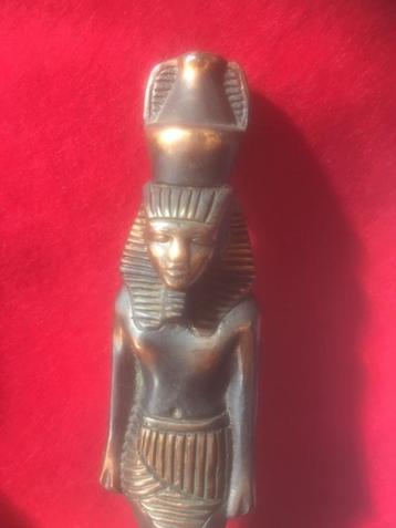 Egyptisch beeldje.  beschikbaar voor biedingen