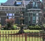Oud roestlook Engelse fontein