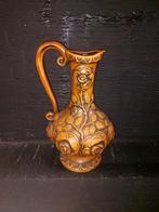 Vintage Okergele Vaas met Rozen, Antiek en Kunst, Antiek | Vazen, Ophalen of Verzenden