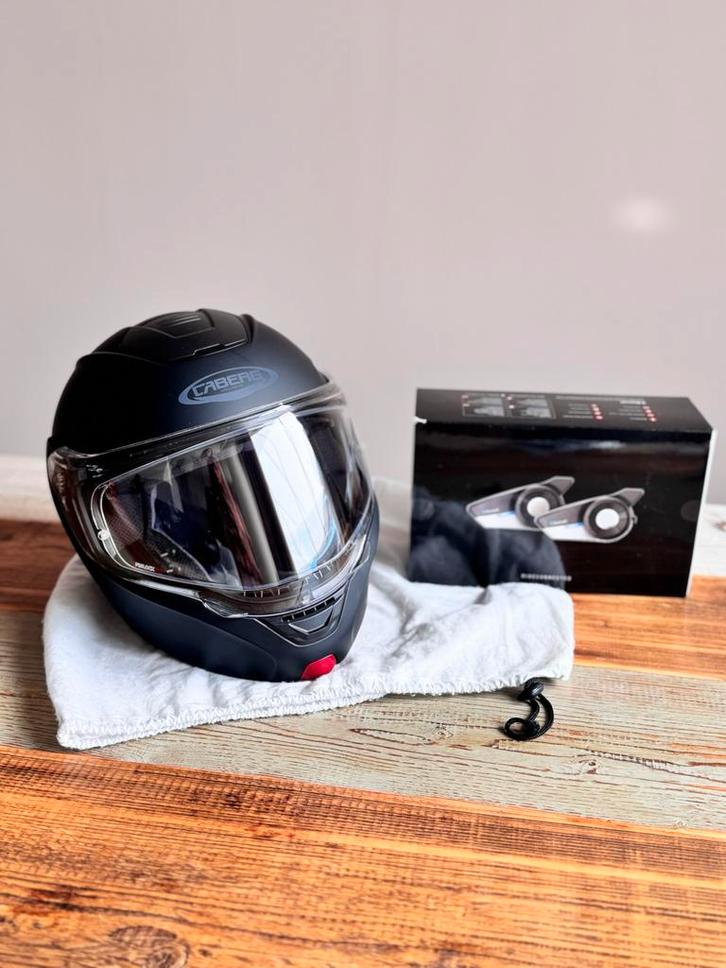 Caberg Horus systeemhelm + Sena 20S EVO bluetooth headset, Motoren, Kleding | Motorhelmen, Dames, Heren, Systeemhelm, M, Caberg