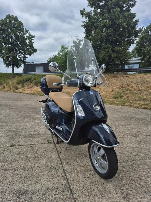 VESPA GTS 300   Koopje!!, Fietsen en Brommers, Scooters | Vespa, Gebruikt, Overige modellen, Benzine, Ophalen