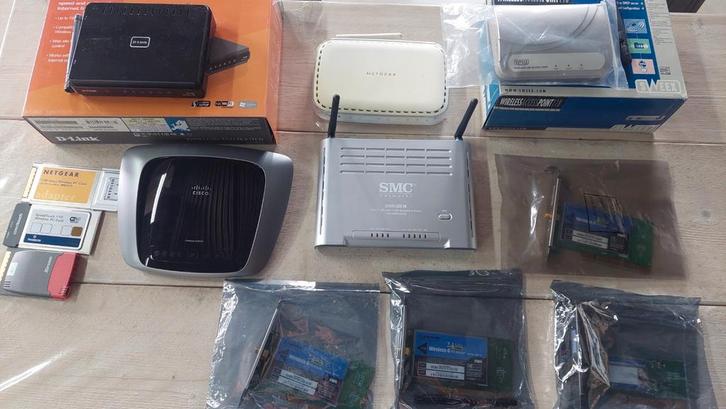 Routers en netwerk kaarten lot, Computers en Software, Netwerkkaarten, Zo goed als nieuw, Ophalen of Verzenden
