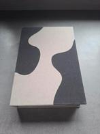 Taupe zwart opbergboek, decoratie boek 'Abstract ', Ophalen of Verzenden, Zo goed als nieuw