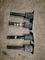 Nieuwe bumpersteunen volvo 244/245 1974 tm 1980, Ophalen, Nieuw, Volvo