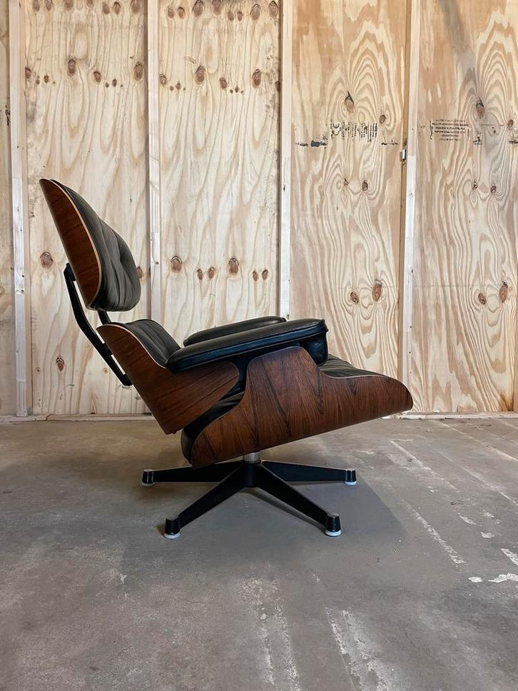 Herman Miller 670 lounge chair ray charles eames vintage, Huis en Inrichting, Fauteuils, Gebruikt, Hout, Leer, Metaal, Ophalen