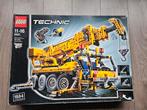 Lego technic 8421, Mobile crane, 2005, Complete set, Gebruikt, Ophalen of Verzenden, Lego