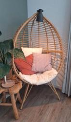 Xenos Eistoel met Kussens & Leeslamp, Huis en Inrichting, Stoelen, Ophalen, Wit, Riet of Rotan, Zo goed als nieuw