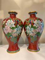 Paar Chinese cloissoné vazen, Antiek en Kunst, Antiek | Vazen, Ophalen of Verzenden