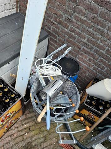 Wie haalt oud ijzer op? beschikbaar voor biedingen