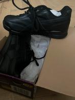 Zwarte schoenen sneakers mogen weg voor 20,- Maat 36, Kleding | Dames, Schoenen, Ophalen of Verzenden, Zwart, Sneakers of Gympen