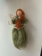 Bloemenmeisje van wol - Waldorf / Seizoenstafel, Huis en Inrichting, Ophalen of Verzenden, Nieuw