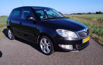 Skoda Fabia 1.2 TSI 77KW 2011 Zwart Lm Airco beschikbaar voor biedingen