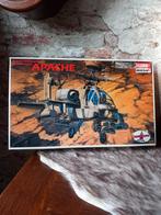 APACHE helicopter bouwdoos compleet  1:48, Hobby en Vrije tijd, Modelbouw | Vliegtuigen en Helikopters, Ophalen of Verzenden, Nieuw