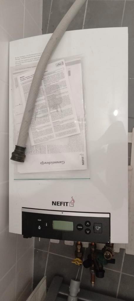 Nefit Pro line combiketel HRC 24/ CW 4, Doe-het-zelf en Verbouw, Verwarming en Radiatoren, Gebruikt, Cv-ketel of Combi-ketel, 800 watt of meer