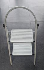 Huishoudtrap, keukentrapje, 2 treden, Doe-het-zelf en Verbouw, Ladders en Trappen, Gebruikt, Trap, Ophalen of Verzenden, Opvouwbaar of Inschuifbaar