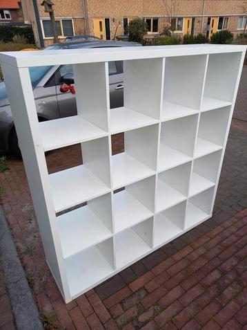 Ikea kallax 16 vakkenkast wit beschikbaar voor biedingen