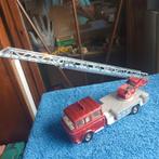 DINKY TOY BERLIET 956 UK /568 FRANCE COMBINATIE BRANDWEERAUT, Hobby en Vrije tijd, Modelauto's | 1:43, Verzenden, Gebruikt, Bus of Vrachtwagen