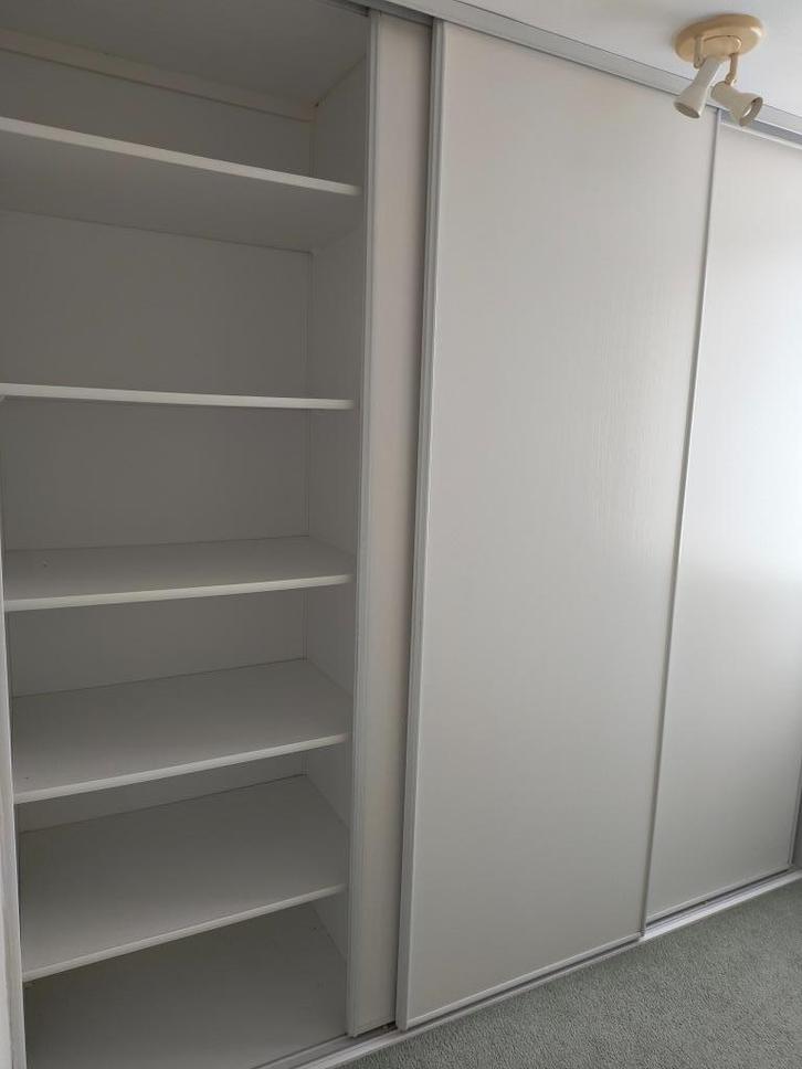 compleet 3 deurs/schuif kledingkast, Huis en Inrichting, Kasten | Kledingkasten, Gebruikt, 200 cm of meer, 200 cm of meer, 50 tot 75 cm