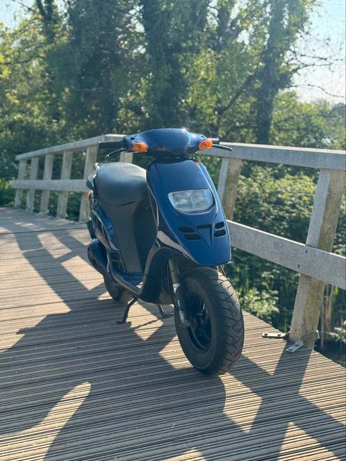 Brom Piaggio typhoon 70cc, Fietsen en Brommers, Scooters | Piaggio, Zo goed als nieuw, Overige modellen, Tweetakt, Ophalen