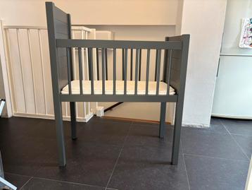 Baby bad incl aerosleep matras beschikbaar voor biedingen