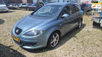 Seat Toledo 2.0 FSI SPORT airco/cruise *apk:06-2025* beschikbaar voor biedingen
