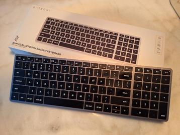 Satechi keyboard bluetooth met numeriek  beschikbaar voor biedingen