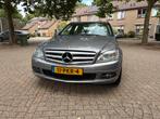 Mercedes-Benz C-Klasse 1.6 C180 Kompr. Sedan AUT 2009 Grijs, Auto's, Mercedes-Benz, Automaat, 745 kg, Achterwielaandrijving, Leder en Stof