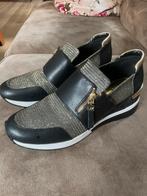 Michael Kors Instappers Zwart/Goud Maat 41, Kleding | Dames, Schoenen, Ophalen of Verzenden, Zo goed als nieuw, Zwart, Instappers